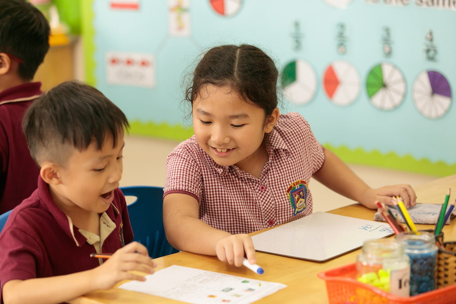 Lợi Ích Của Giáo Dục Song Ngữ  - The Benefits of Bilingual Education