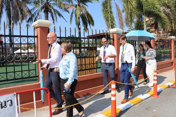 The British Ambassador Thailand visits Regents International School Pattaya - The British Ambassador Thailand visits Regents International School Pattaya