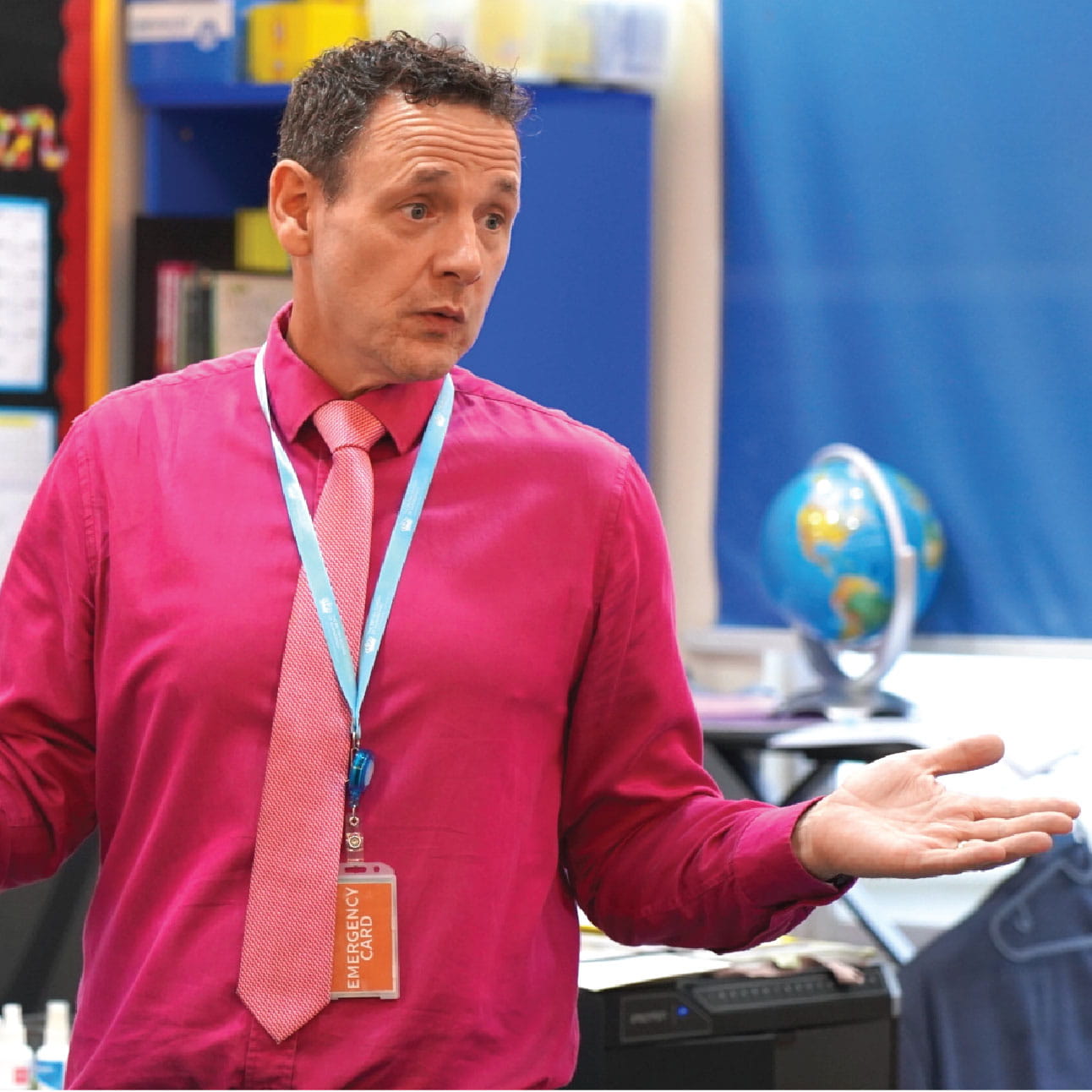 International Schools in Guangzhou, China | Nord Anglia Education - Feature Cards Pattern