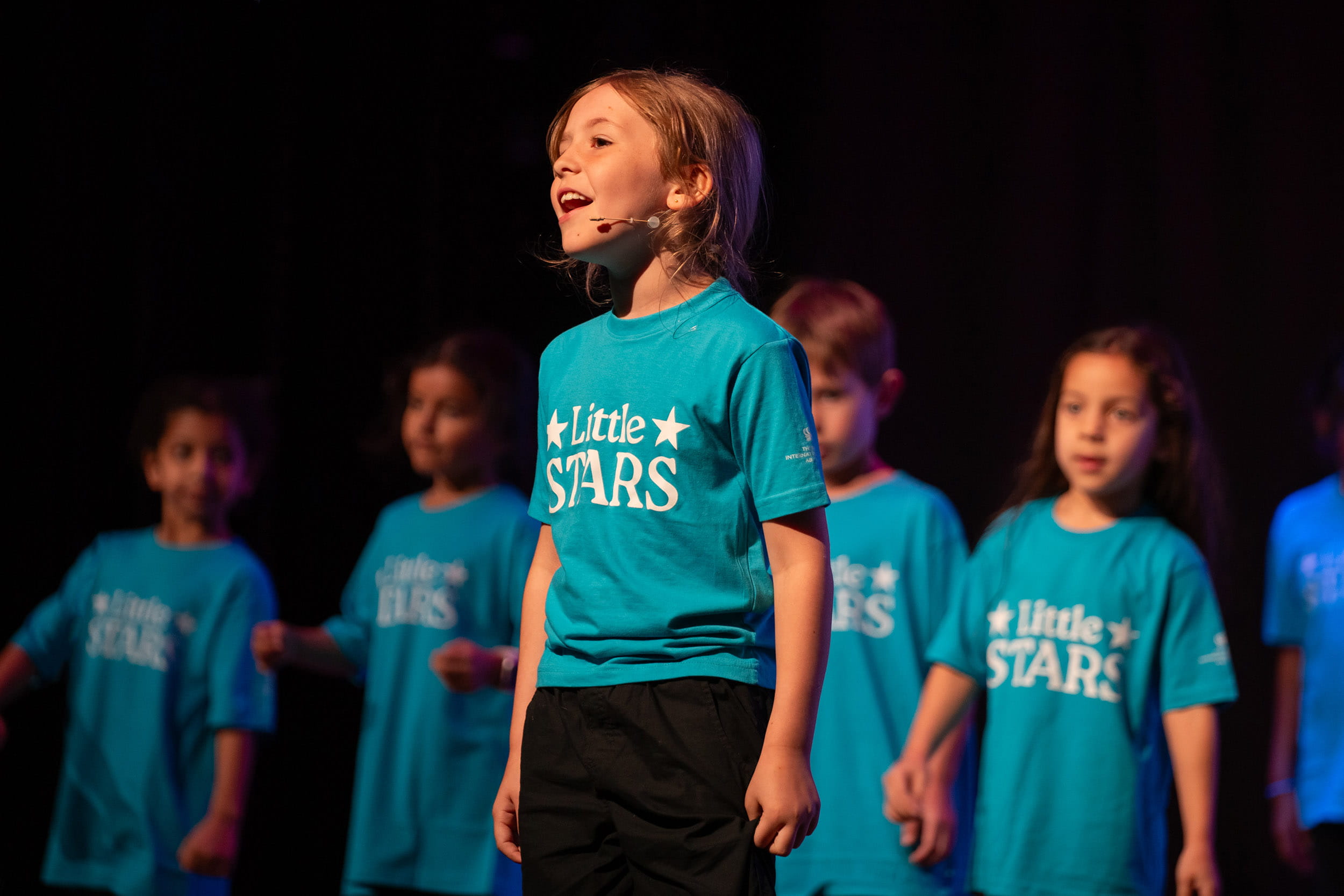 International Schools in Abu Dhabi | Nord Anglia Education - Feature Cards Pattern