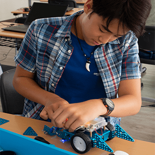 Swiss Summer Camps - Feature Cards Pattern - Activities