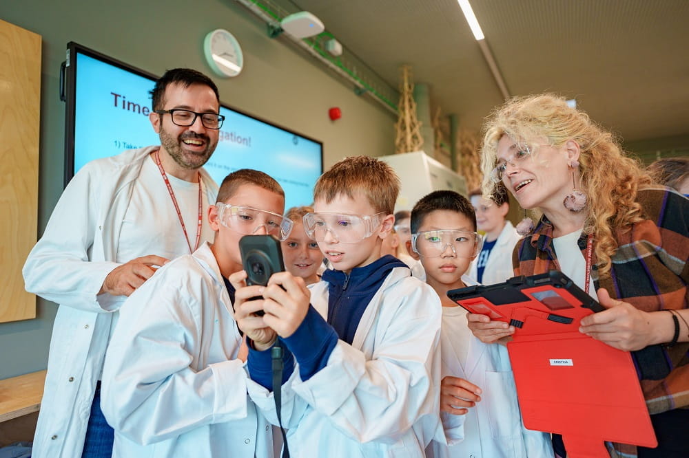 Copy of HISDPPYPChemistry Lab0410202465socialjpg