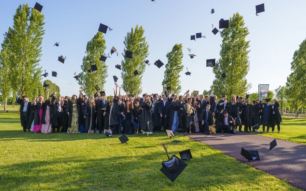 Copy of HISGraduationTV2025324HD 1jpg