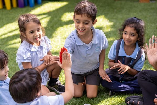 New study shows teaching ‘thinking skills’ boosts children’s social skills in an increasingly digital world - Teaching thinking skills boosts childrens social skills in an increasingly digital world