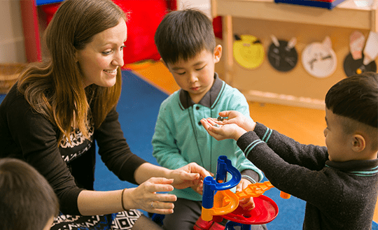 5 key questions when choosing an international school | Nord Anglia Education - 5 key questions to ask when choosing an international school