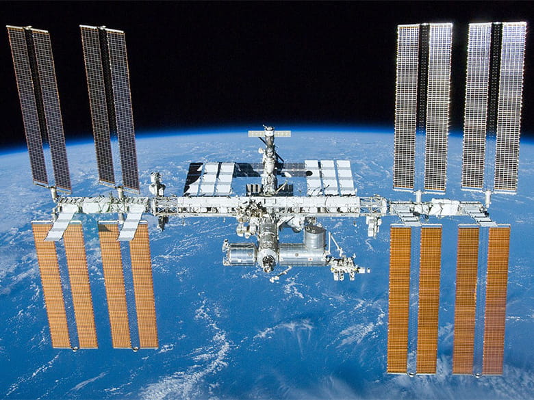 1280pxInternational_Space_Station_after_undocking_of_STS132_Image1