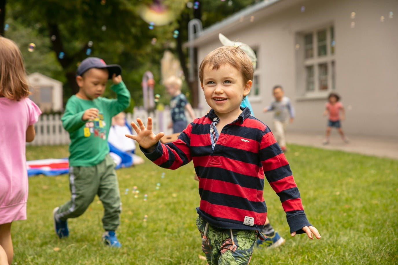 How to Help Your Child Make Friends and Improve Their Social Skills | Nord Anglia Education - How to Help Your Child Make Friends and Improve Their Social Skills