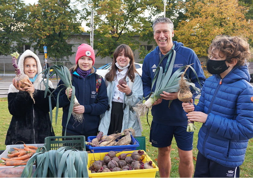 Nord Anglia students volunteer over 55,000 hours and raise nearly $800,000 for charities in 2021 - Nord Anglia students volunteer over 55000 hours and raise nearly 800000 for charities in 2021