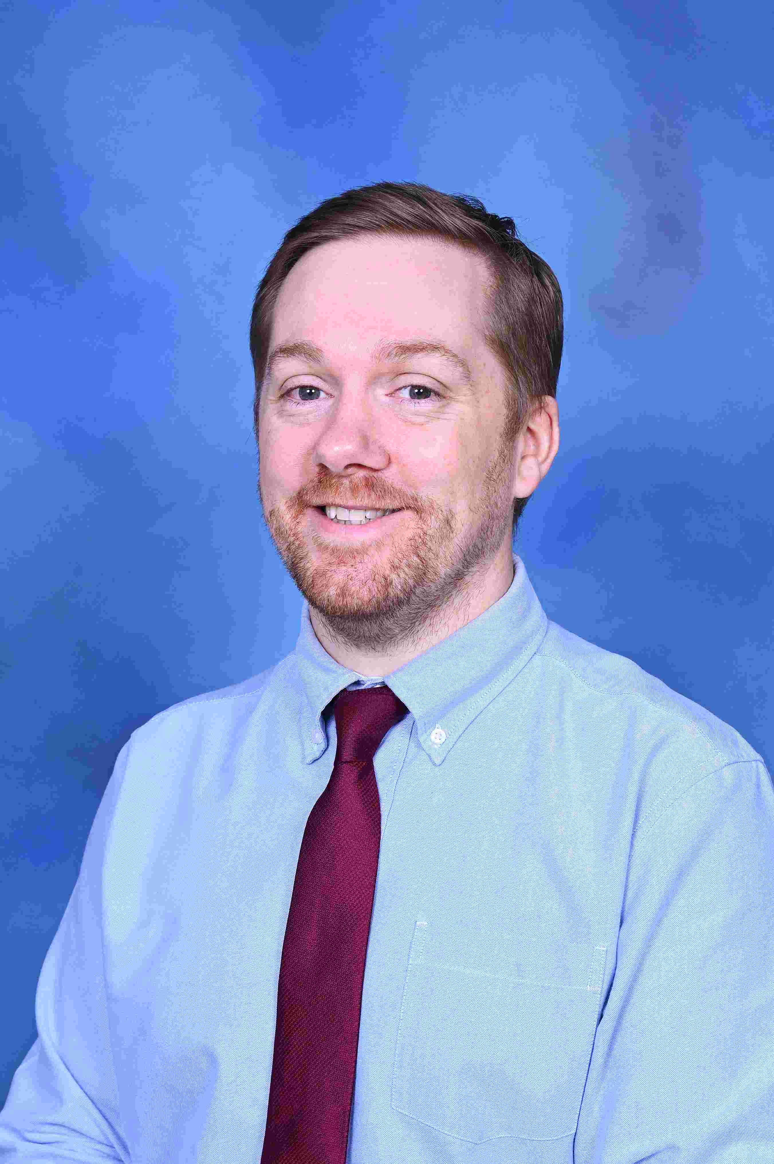 Professores e funcionários | The British College of Brazil - Feature Cards Tabs