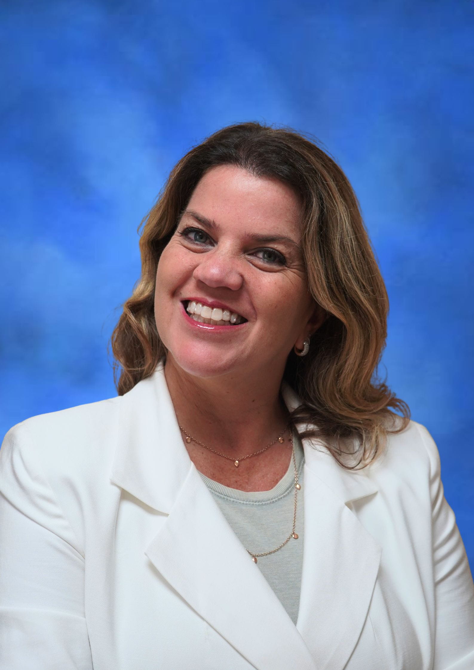 Professores e funcionários | The British College of Brazil - Feature Cards Tabs