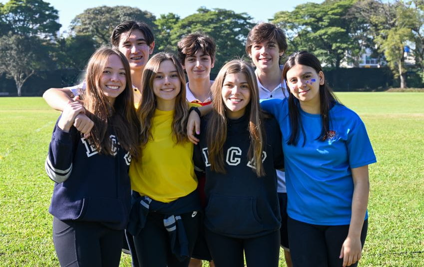 A group of people posing for a photoDescription automatically generated