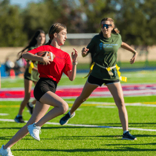 Outstanding Experiences | The British College of Brazil - 07 - Feature Cards Pattern - Expeditions