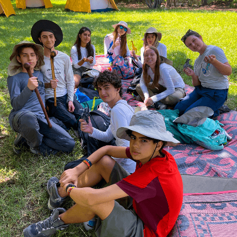 Experiências excelentes | The British College of Brazil - 07 - Feature Cards Pattern - Expeditions