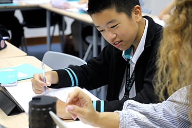Supporting English as an Additional Language (EAL) Students at BIS Abu Dhabi Supporting English as an Additional Language (EAL) Students at BIS Abu Dhabi
