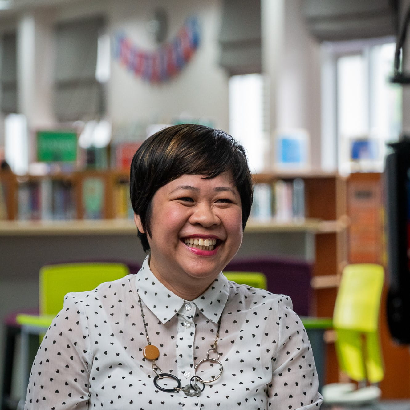 About Us - Feature Cards Pattern