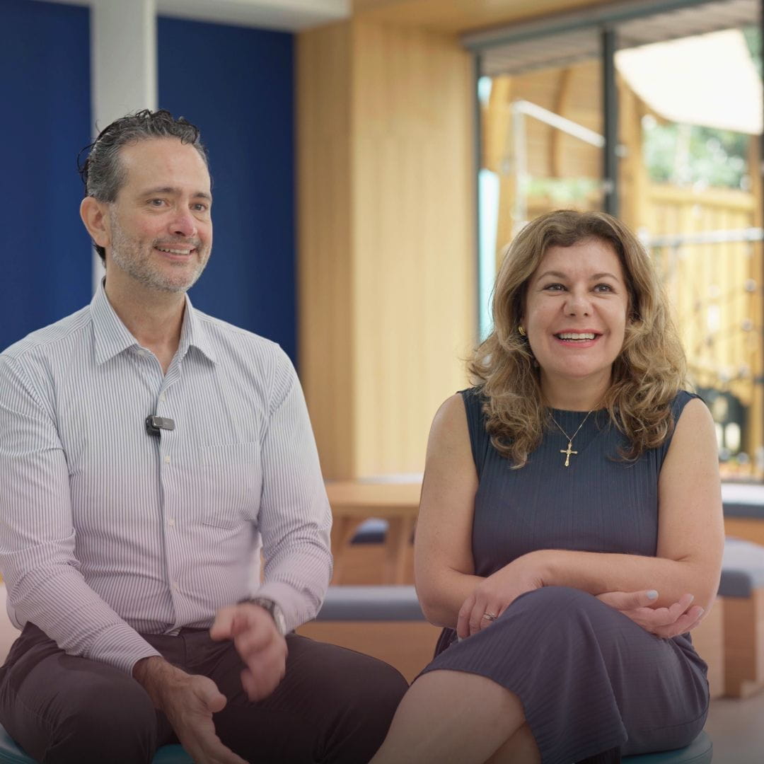 About Us - Feature Cards Pattern