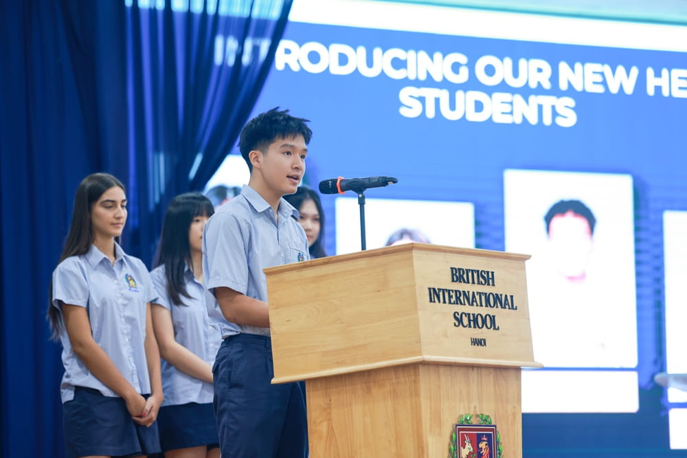 Upper Secondary School in Hanoi | IGCSE, IBDP & BIS Hanoi Diploma - Feature Cards Pattern 2
