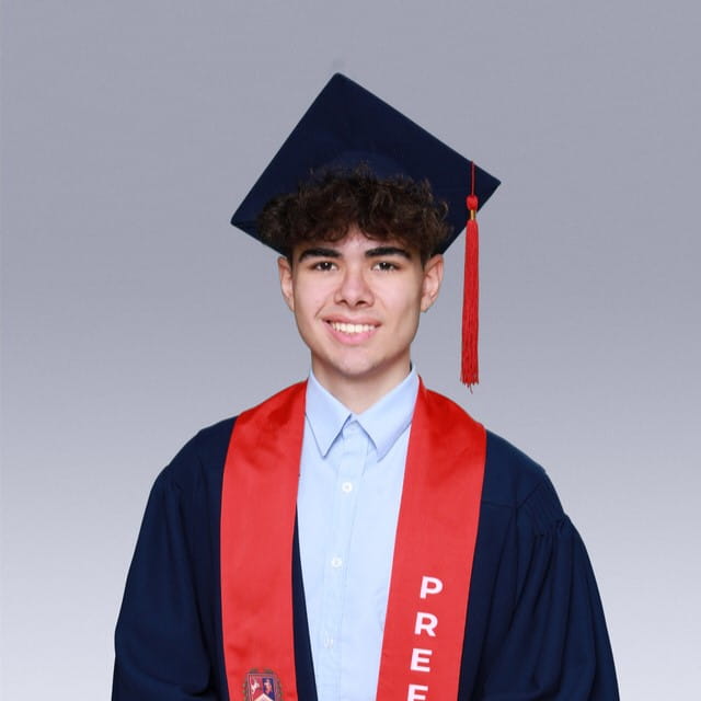 Upper Secondary School in Hanoi - Feature Cards - alumni