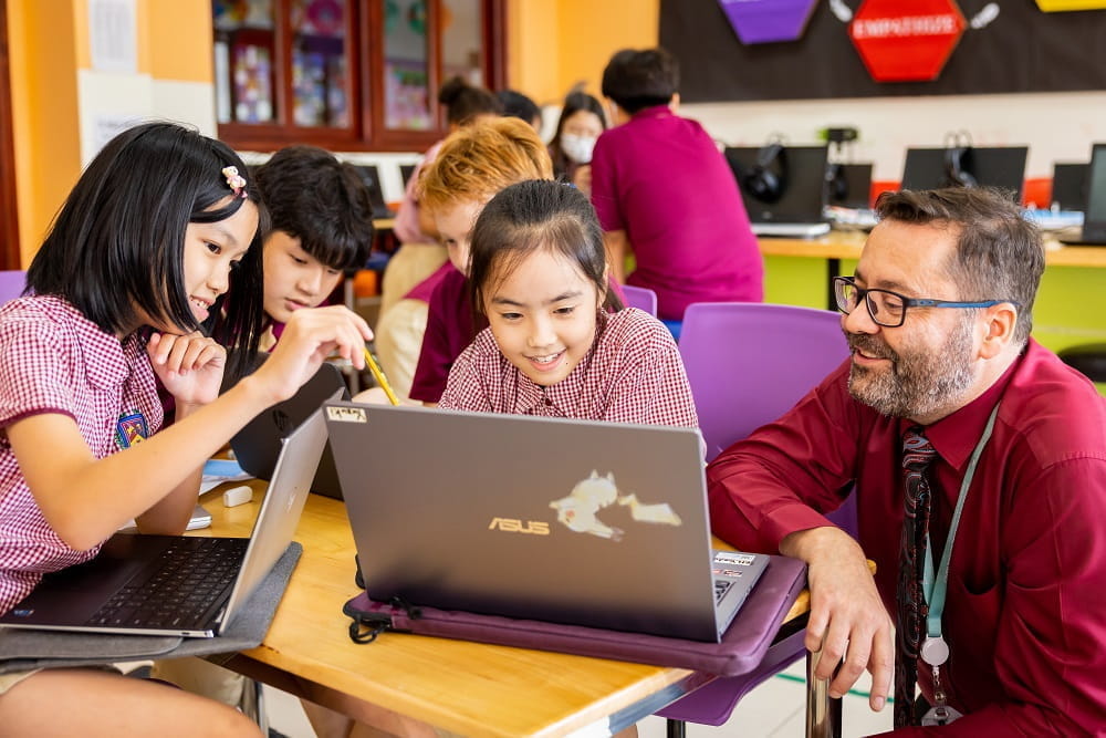 Vai trò của nhà trường và phụ huynh trong việc đảm bảo an toàn trực tuyến cho trẻ | Trường Quốc tế Anh BIS Hà Nội - Ensuring Online Safety at BIS Hanoi The Role of the School and Parents
