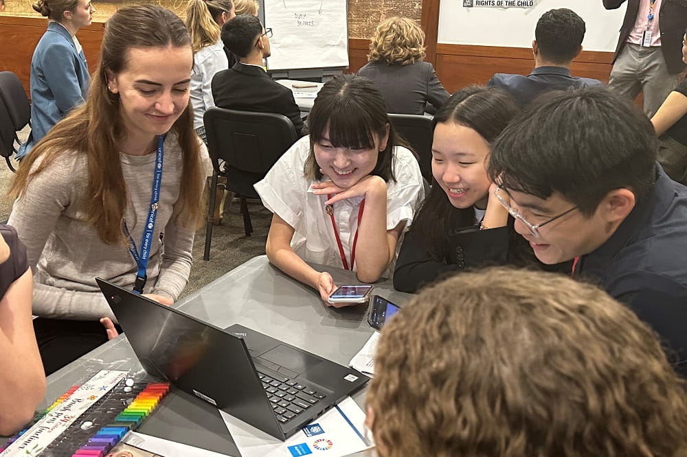 Học sinh BIS Hà Nội tham dự Hội nghị Thượng đỉnh NAE-UNICEF 2023 tại New York | Trường Quốc tế Anh Hà Nội - Carousel For News Detail