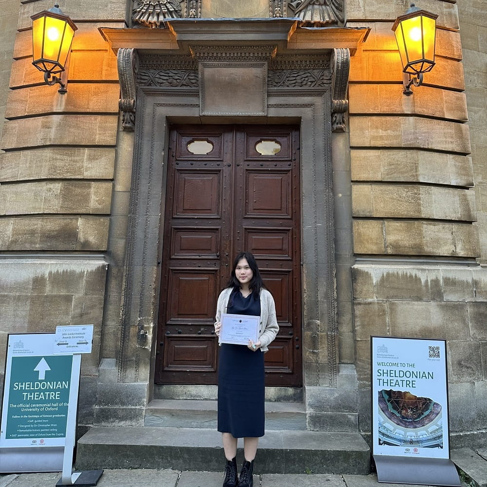 Gia Khanh at John Locke Essay Competition 2023 | BIS Hanoi