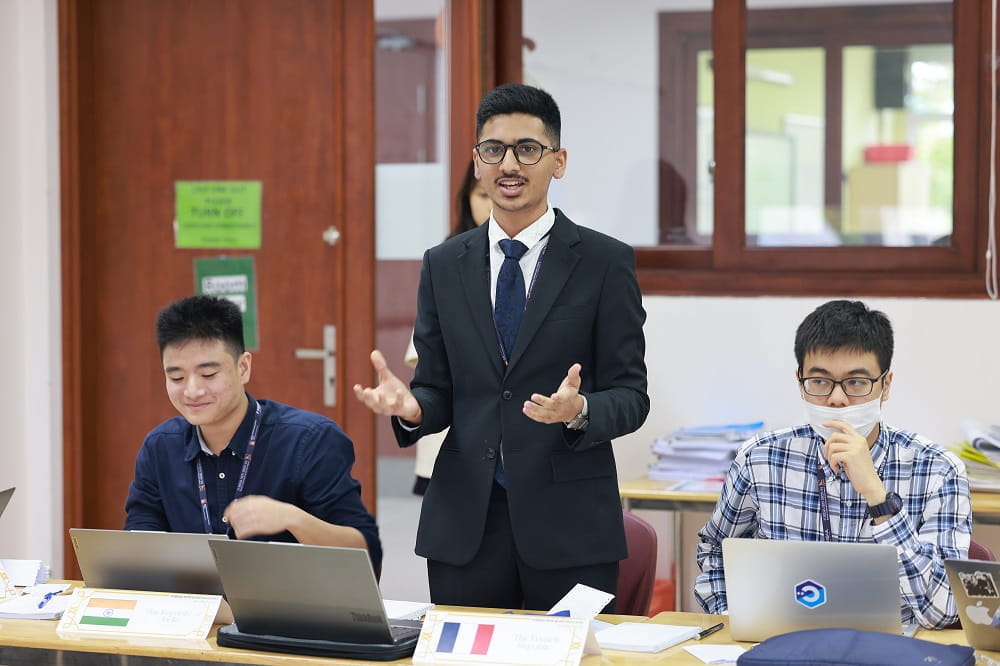 Hội nghị mô phỏng Liên Hợp Quốc do Hiệp hội các trường quốc tế Anh tại Châu Á lần đầu được tổ chức tại Hà Nội | Trường Quốc tế Anh BIS Hà Nội - FOBISIA MUN Day 2