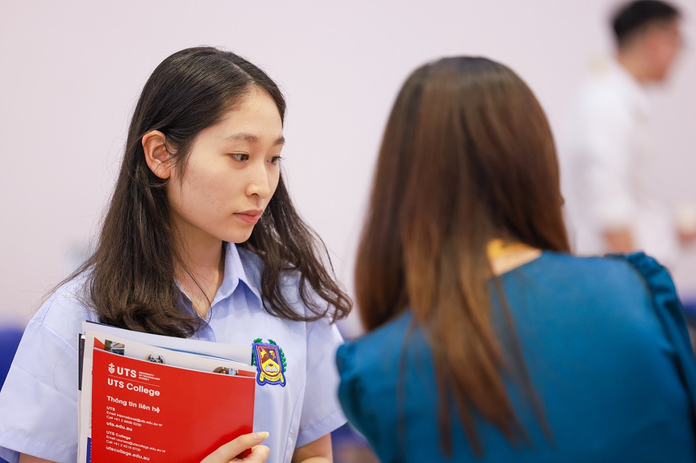 Guiding Students to Best-Fit Futures: A glimpse into university guidance at BIS Hanoi | British International School in Hanoi-Guiding Students to Best Fit Futures A glimpse into university guidance-university guidance at BIS Hanoi | British international school in Hanoi