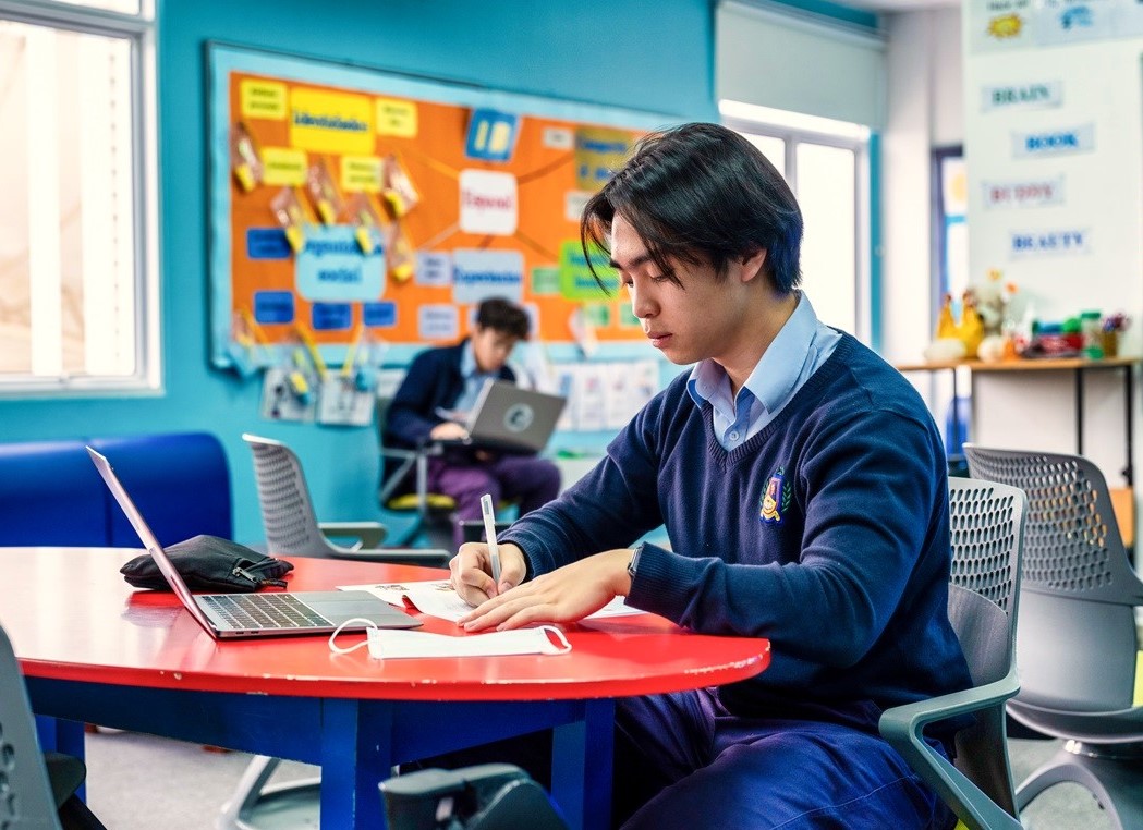 BIS Hanoi Sixth Form IBDP student