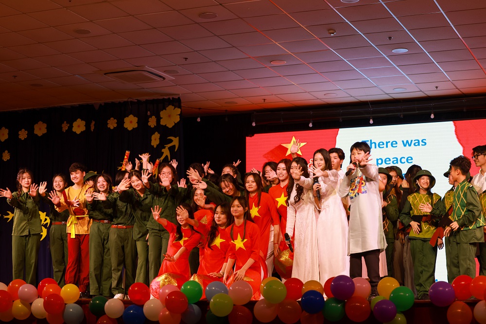 BIS Hanoi students embrace tradition in colorful Tet assembly | British International School in Hanoi-BIS hanoi students embrace tradition in colorful Tet assembly-BIS Hanoi Tet Assembly 2024