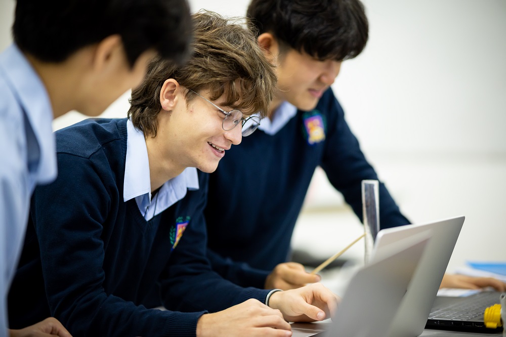 The outstanding strengths of the IBDP and A levels | BIS Hanoi