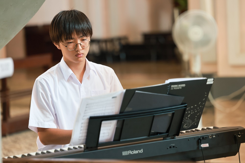 BIS Hanoi Secondary Choir performs at UK and Commonwealth Remembrance Service at Cua Bac Church | British International School - BIS Hanoi Secondary Choir performs at UK and Commonwealth Remembrance Service at Cua Bac Church