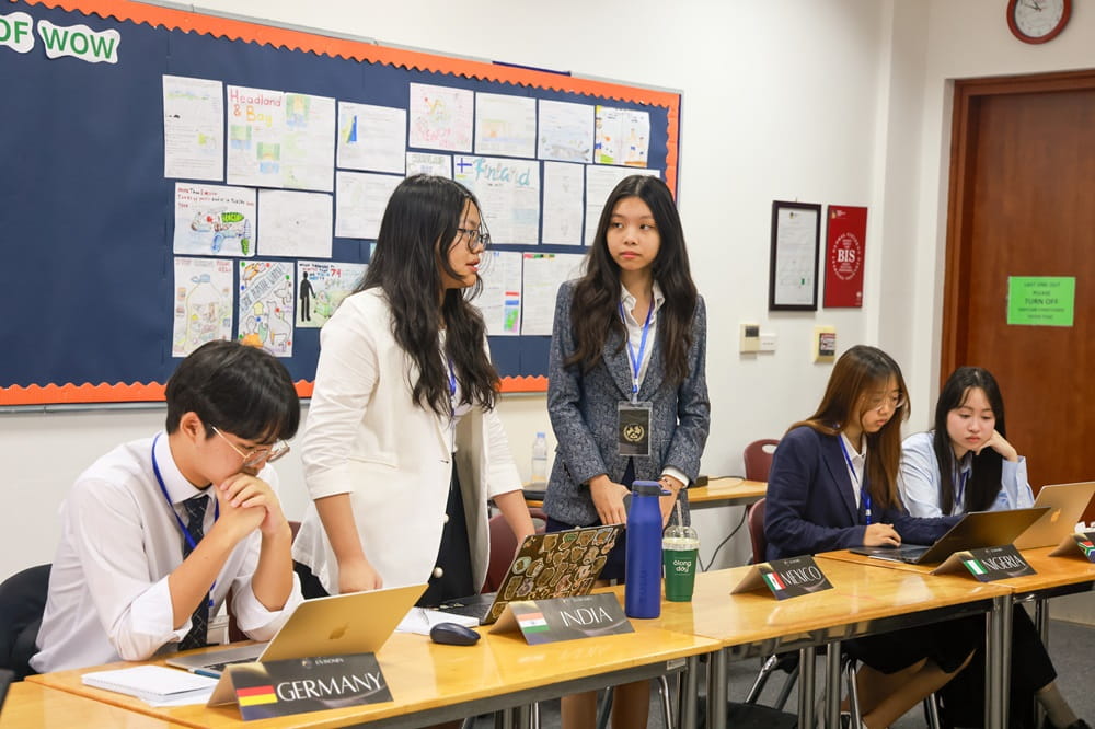 Hội nghị BISMUN 2024: Trao quyền cho các nhà lãnh đạo trẻ để định hình một tương lai tốt đẹp hơn | Trường Quốc tế Anh Hà Nội - BIS MUN 2024