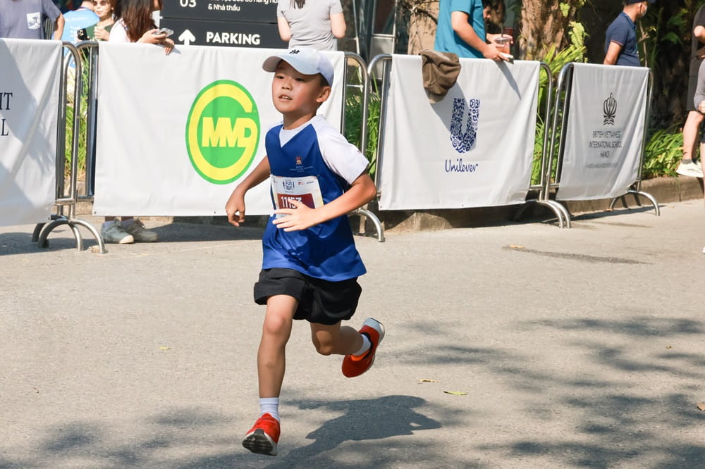 Cộng đồng trường BIS Hà Nội cùng nhau tham gia giải chạy từ thiện BritCham Fun Run 2024 - Britcham Fun Run 2024