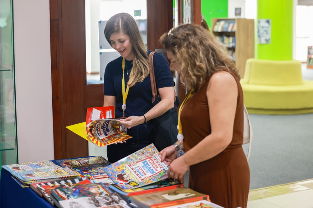 Tuần lễ Sách 2025 tại BIS Hà Nội với chủ đề 'Tales with Tails' | Trường Quốc tế Anh BIS Hà Nội - Book week 2025 2