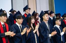 Học sinh tốt nghiệp niên khóa 2025 BIS Hà Nội đạt kết quả thi Tú tài Quốc tế IB xuất sắc, tiếp nối truyền thống học thuật vượt trội - BIS Hanoi students achieve exceptional IB results 2025
