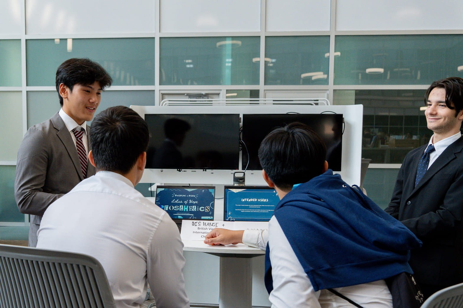 BIS Hanoi Student Ambassador attends the 2025 Nord Anglia Student Summit in Houston to discuss global issues related to the United Nations Sustainable Development Goals (SDGs) - BIS Hanoi Student Ambassador attends the 2025 Nord Anglia Student Summit in Houston