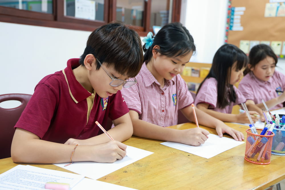 Học sinh khối Tiểu học BIS Hà Nội gây quỹ cho tổ chức Animals Asia thông qua dự án viết thư | Trường Quốc tế Anh BIS Hà Nội - Primary students at BIS Hanoi raise funds for Animals Asia through their persuasive writing project