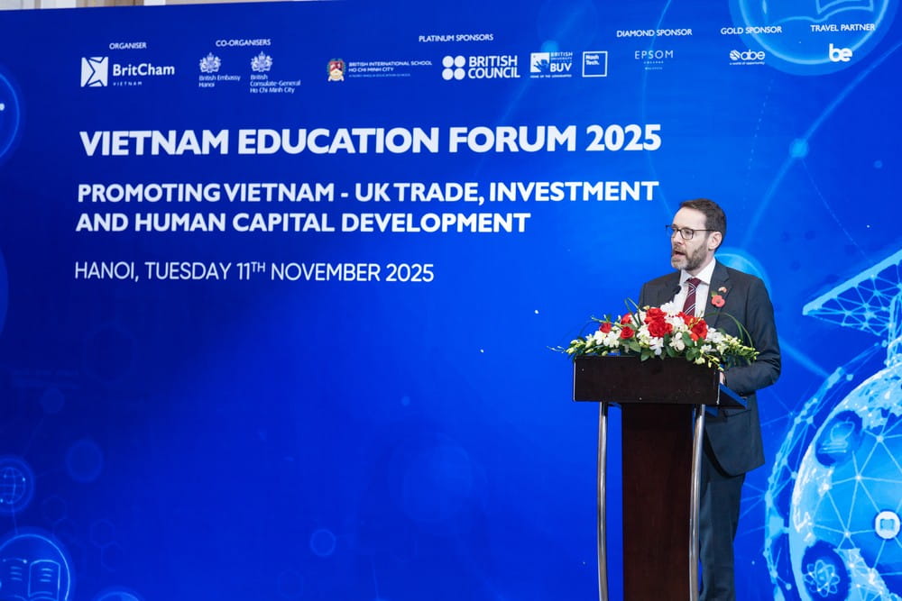 Nhà giáo dục tại BIS Hà Nội chia sẻ góc nhìn tại Diễn đàn Giáo dục Việt Nam 2025 làn thứ nhất, sau khi Việt Nam và Vương quốc Anh nâng cấp quan hệ Đối tác Chiến lược Toàn diện - BIS Hanoi shares insights at the inaugural Vietnam Education Forum 2025