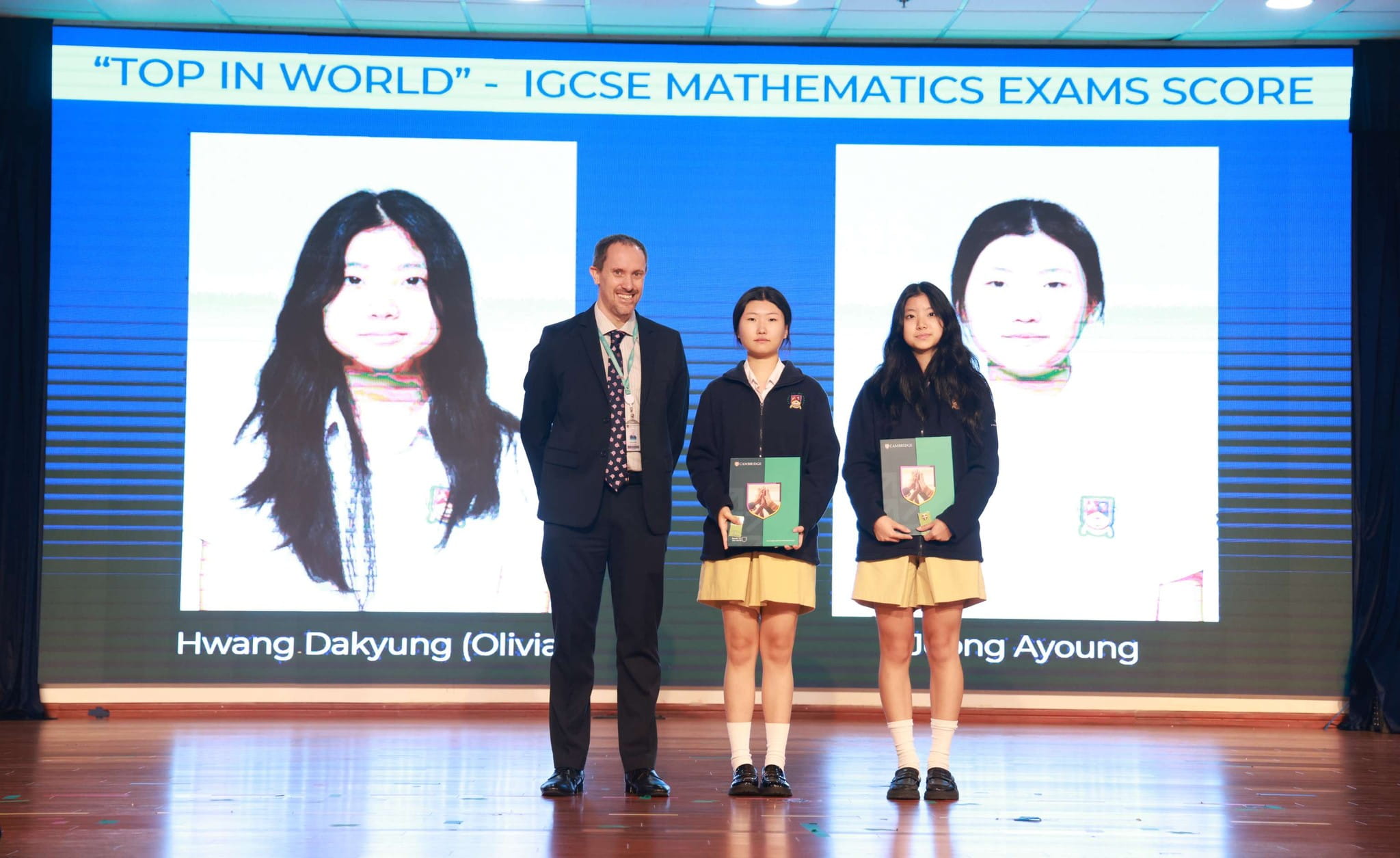 Hai học sinh BIS Hà Nội đạt thành tích Top thế giới trong kỳ thi Cambridge IGCSE Toán học - BIS Hanoi celebrates Top in the World achievement in IGCSE Mathematics