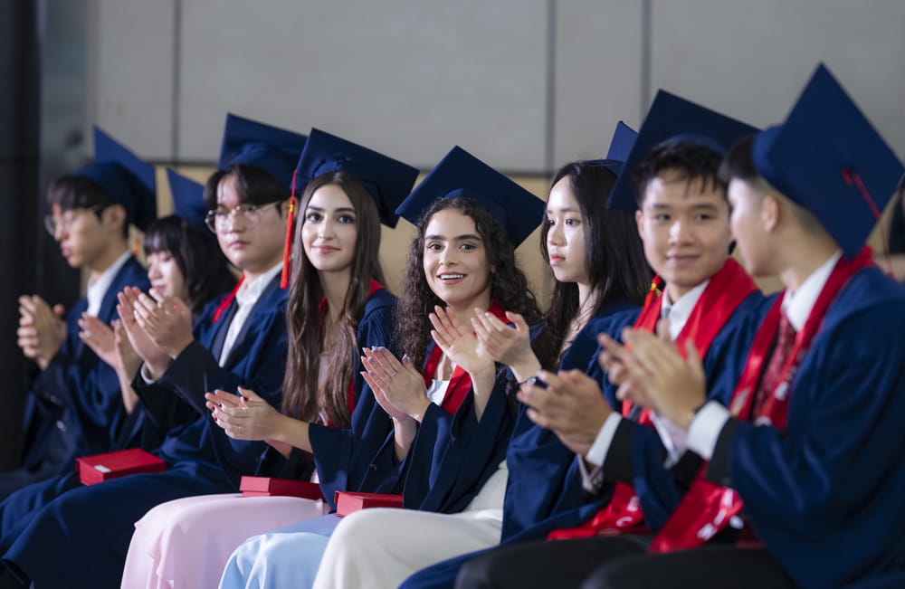 British International School Hanoi | BIS Hanoi | Nord Anglia - Feature Cards Pattern