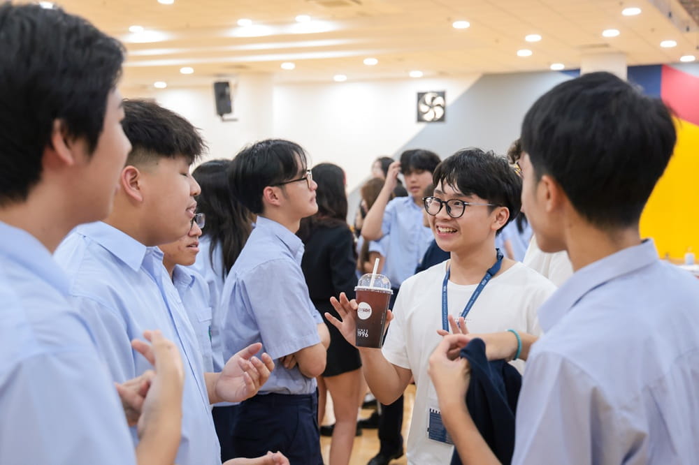 BIS Hanoi alumni return to campus for a special homecoming | British International School in Hanoi - Bis Hanoi alumni return to campus for a special homecoming