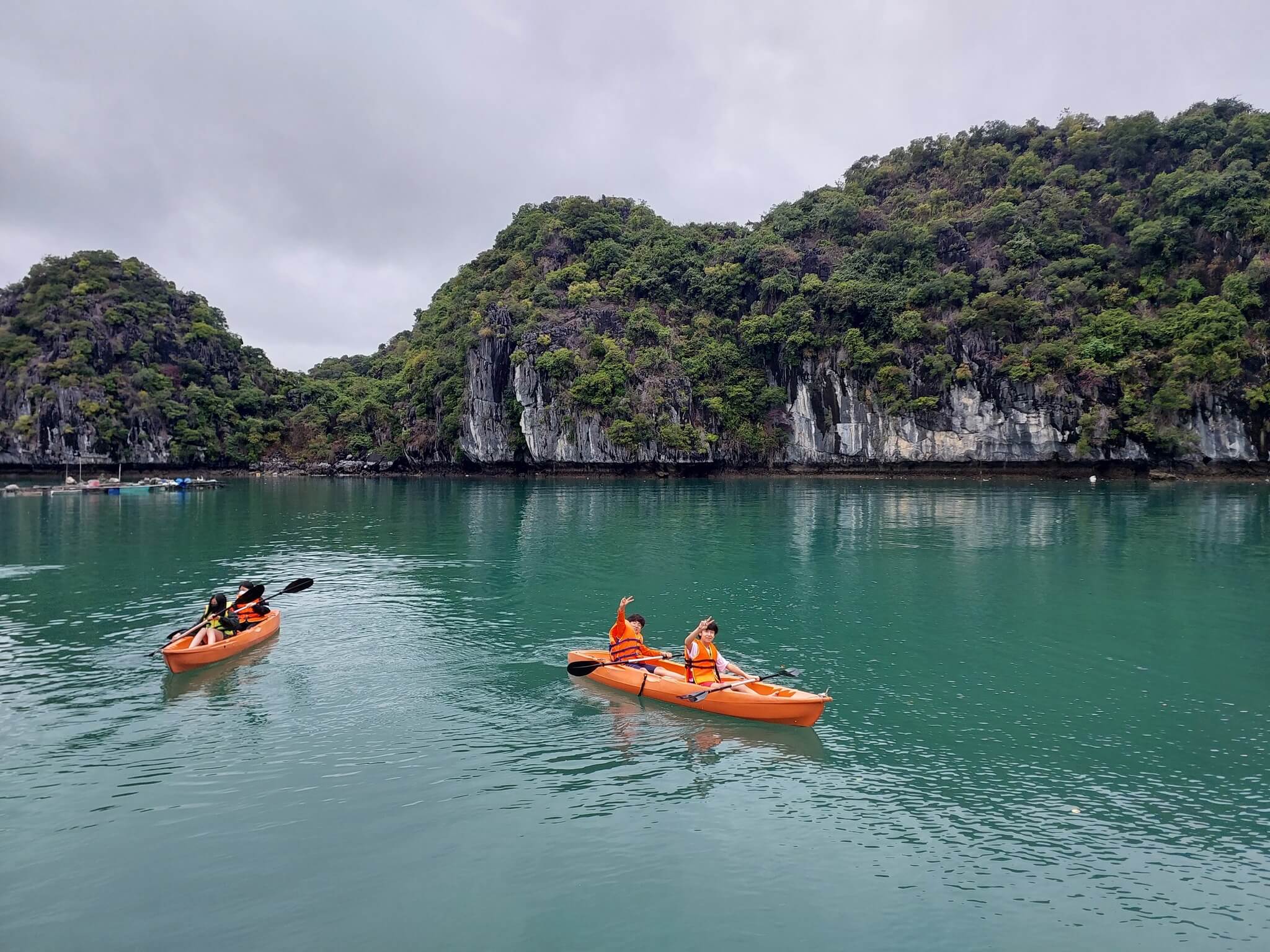 Year 8’s Trip to Cat Ba – Learning Resilience, Risk-taking and Gratitude | BIS Hanoi - Year 8 Trip to Cat Ba Learning Resilience Risktaking and Gratitude