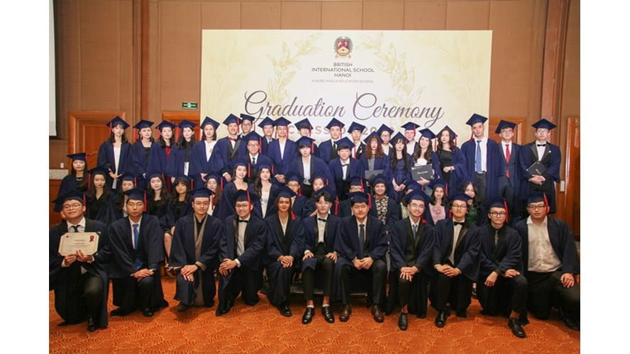Celebrating Class of 2020 at the Graduation Ceremony-celebrating-class-of-2020-at-the-graduation-ceremony-FULLBIS20207028