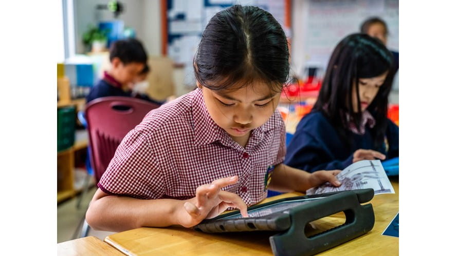 How to manage screen time during Virtual Learning | BIS Hanoi-how-to-manage-screen-time-during-virtual-learning-BISHN_2021_0896