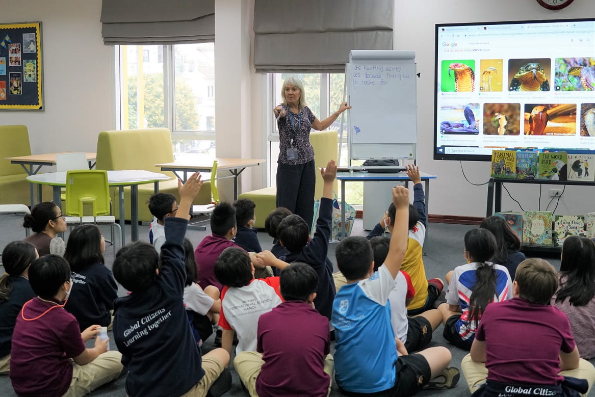 Primary students w/ Nicola Davies BIS Hanoi