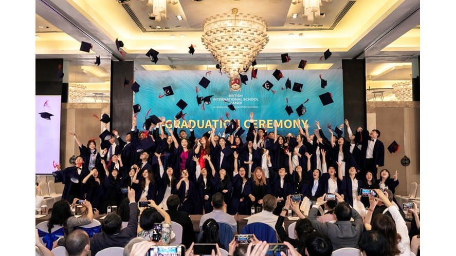 Buổi lễ Tốt nghiệp đáng nhớ với các học sinh niên khóa 2022 | Trường Quốc tế Anh BIS Hà Nội-our-remarkable-graduation-ceremony-with-the-class-of-2022-1 1