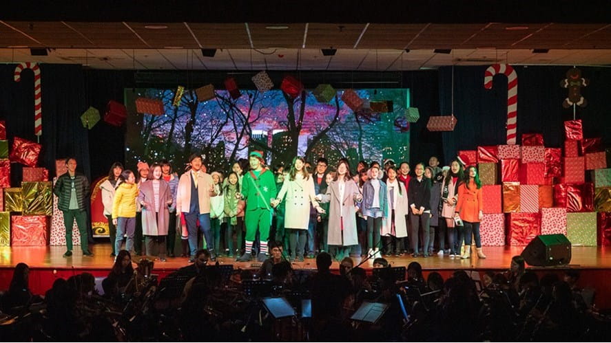 Students shine bright on the stage-students-shine-bright-on-the-stage-hero