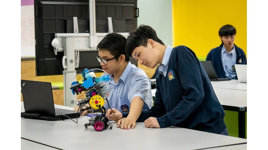 Why are real-world events so important to STEAM education? | BIS Hanoi-why-are-realworld-events-so-important-to-steam-education-20BA8A_1