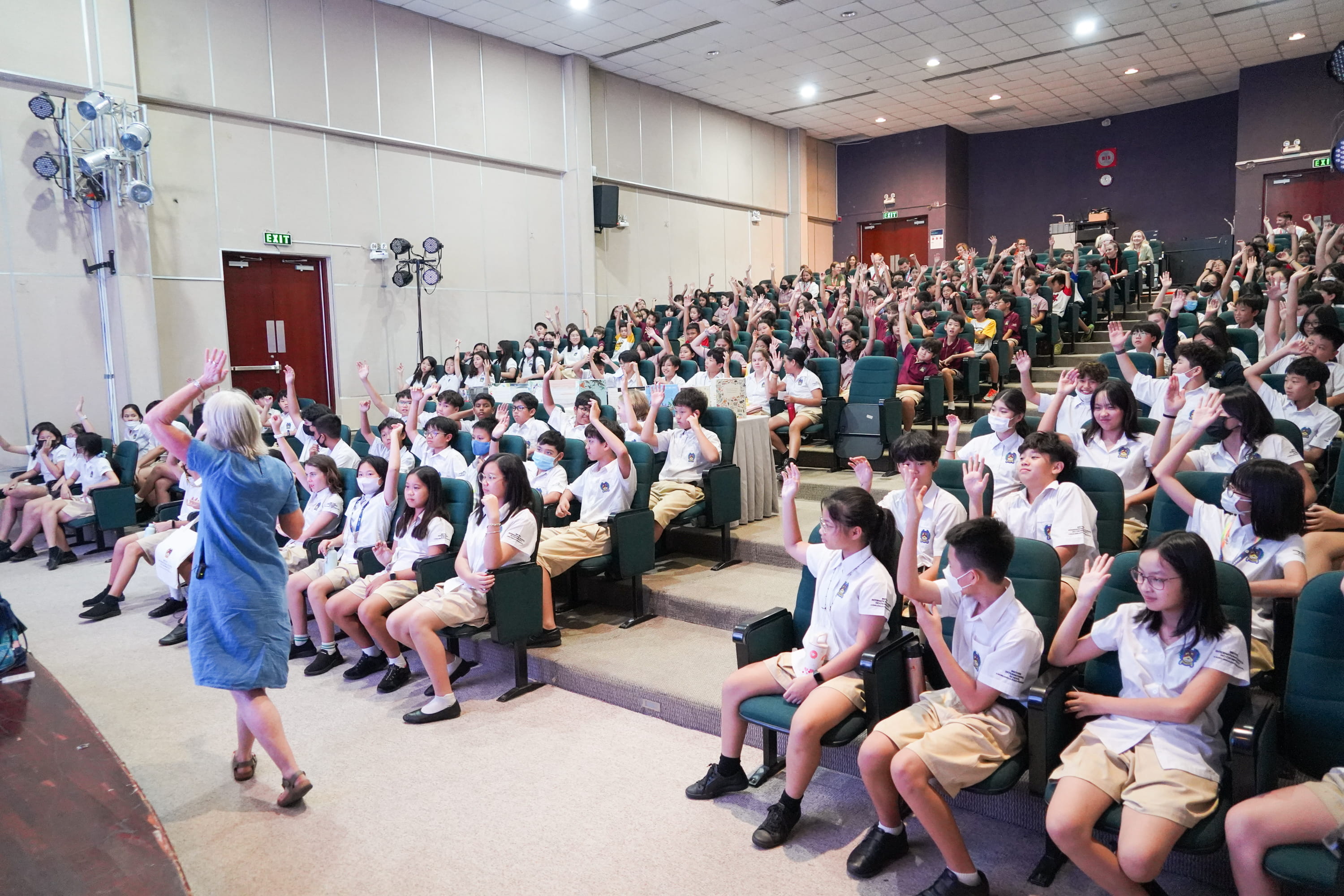 Nicola Davies Inspiring a Generation of Readers Writers Artists Environmentalists and Changemakers - Nicola Davies Inspiring a Generation of Readers Writers Artists Environmentalists and Changemakers