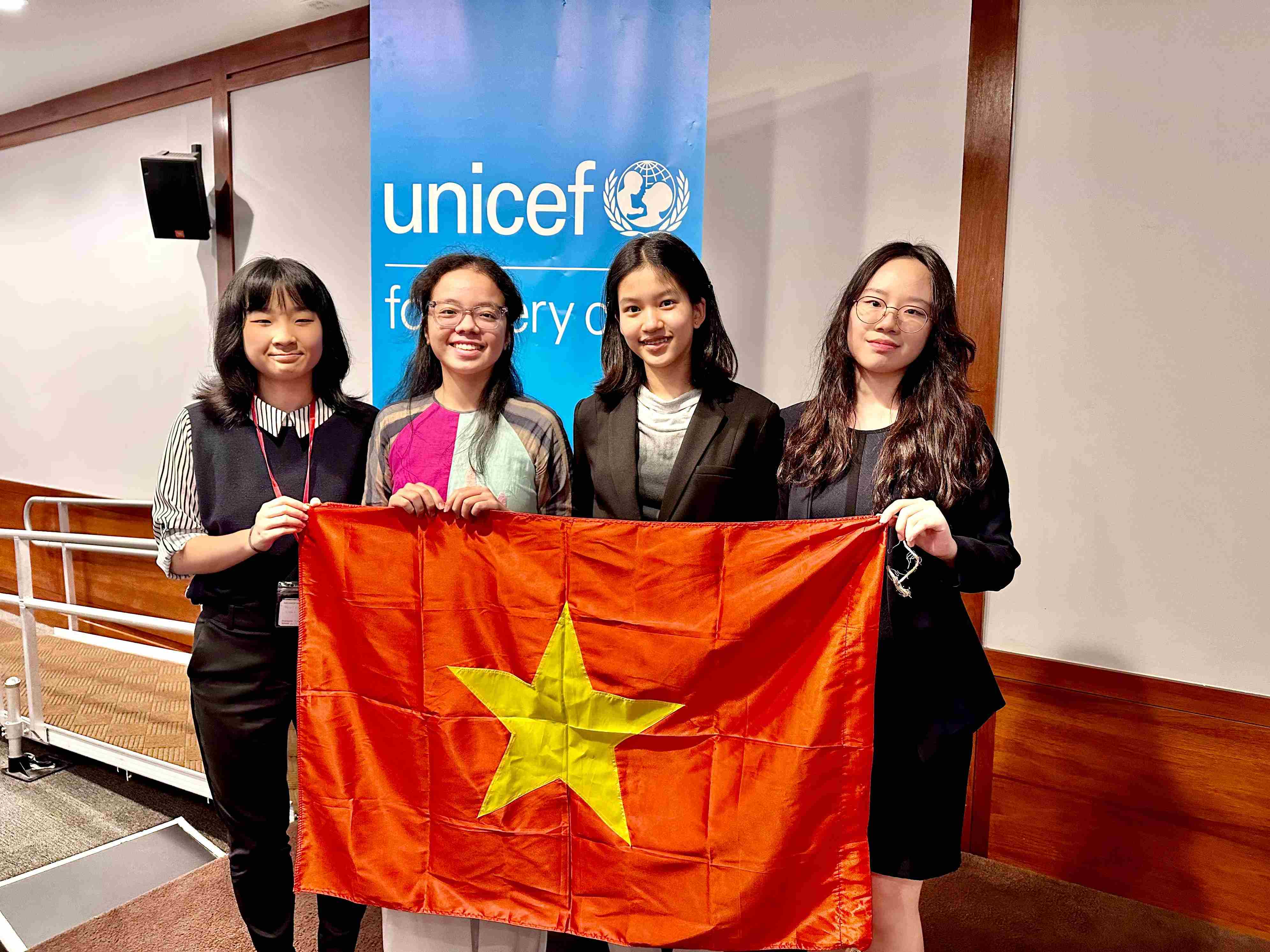 Our BIS HCMC NAE student ambassadors collaborate and develop innovative solutions at the NAE-UNICEF Summit in New York City - Our NAE student ambassadors collaborate and develop innovative solutions